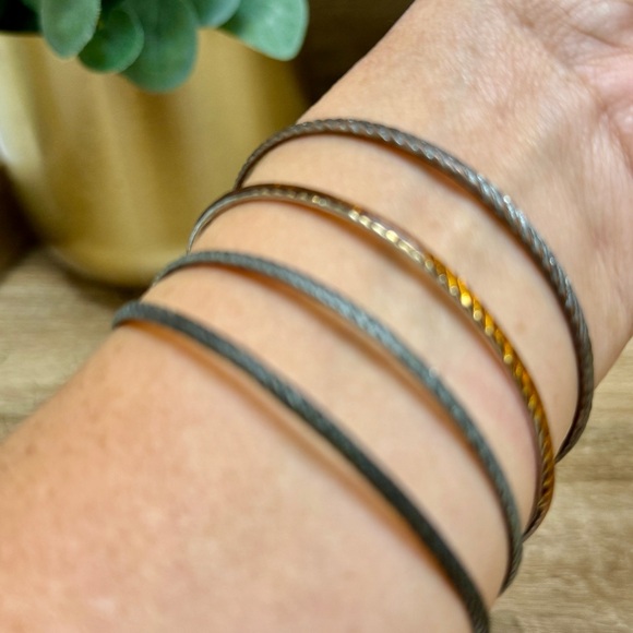 Metallic Bangles set of 4 - Picture 3 of 7